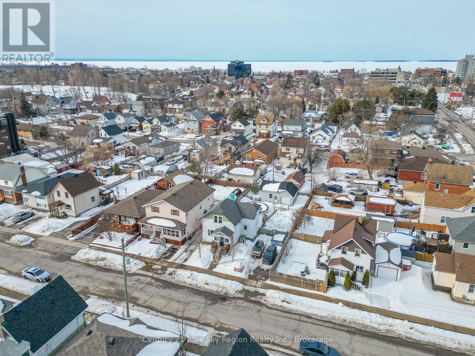 127 Fifth Avenue E, North Bay, Ontario  P1B 1N5 - Photo 40 - X12938348