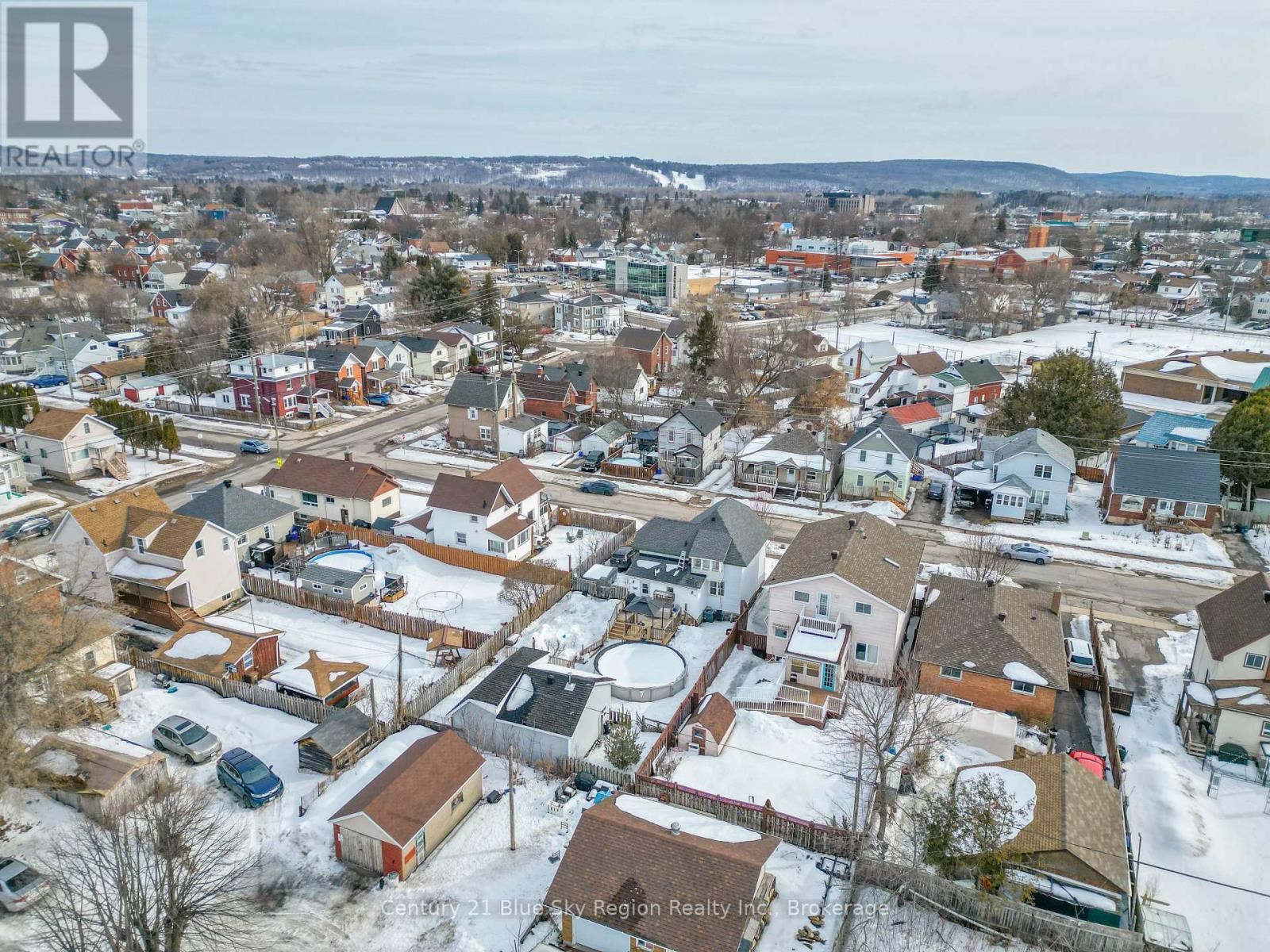 127 Fifth Avenue E, North Bay, Ontario  P1B 1N5 - Photo 42 - X12938348