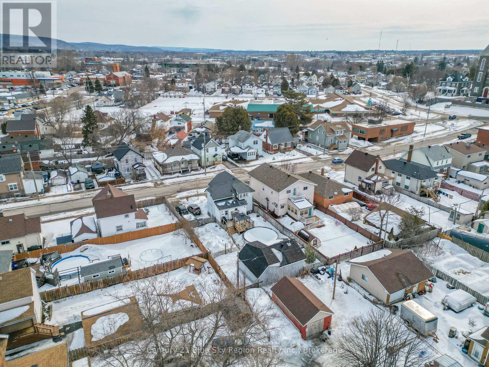 127 Fifth Avenue E, North Bay, Ontario  P1B 1N5 - Photo 43 - X12938348