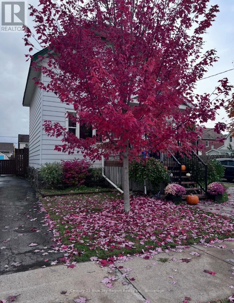 127 Fifth Avenue E, North Bay, Ontario  P1B 1N5 - Photo 46 - X12938348