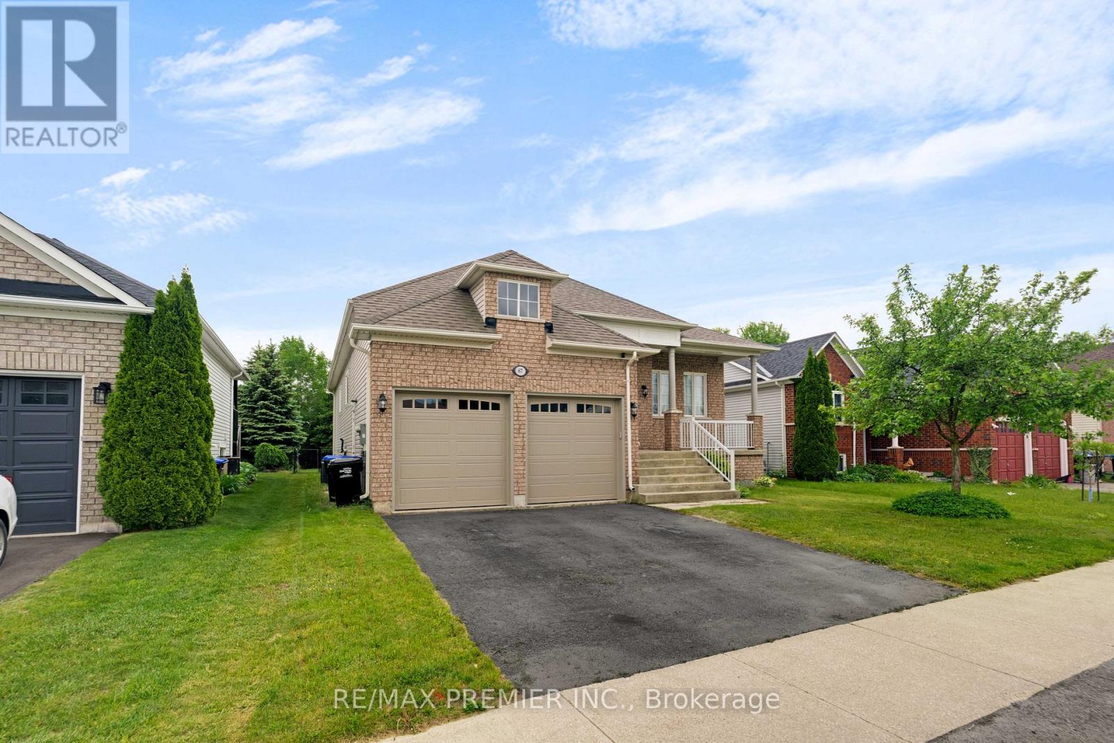 67 MEADOWLARK BOULEVARD, Wasaga Beach, Ontario