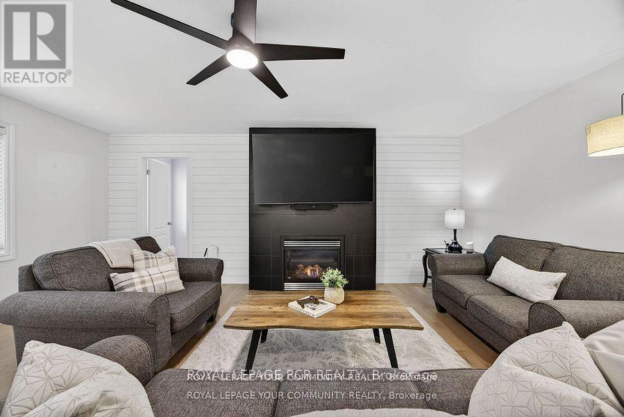 135 Huronwoods Drive, Oro-Medonte, Ontario  L0K 1E0 - Photo 16 - S12938414