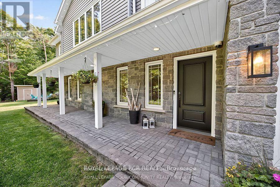 135 Huronwoods Drive, Oro-Medonte, Ontario  L0K 1E0 - Photo 4 - S12938414