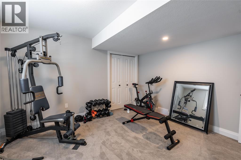 73 Kamal Drive, Sarnia, Ontario  N7S 0A5 - Photo 38 - 26006578