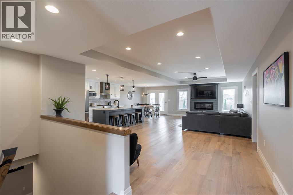 73 Kamal Drive, Sarnia, Ontario  N7S 0A5 - Photo 5 - 26006578