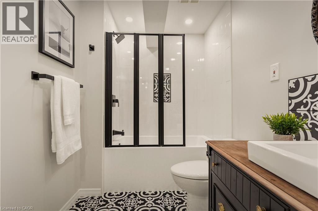 25 Linington Trail, Dundas, Ontario  L9H 7A3 - Photo 27 - 40815101