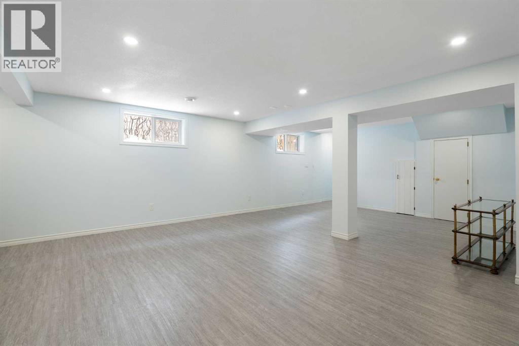 232 Silverview Way NW, Calgary, Alberta  T3B 3K3 - Photo 30 - A2295823