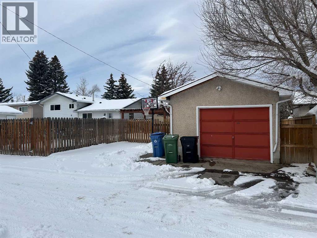 232 Silverview Way NW, Calgary, Alberta  T3B 3K3 - Photo 42 - A2295823