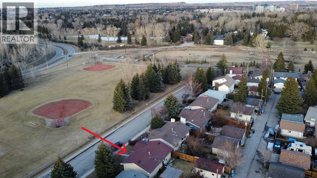 232 Silverview Way NW, Calgary, Alberta  T3B 3K3 - Photo 47 - A2295823