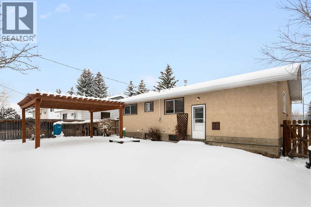 232 Silverview Way NW, Calgary, Alberta  T3B 3K3 - Photo 38 - A2295823