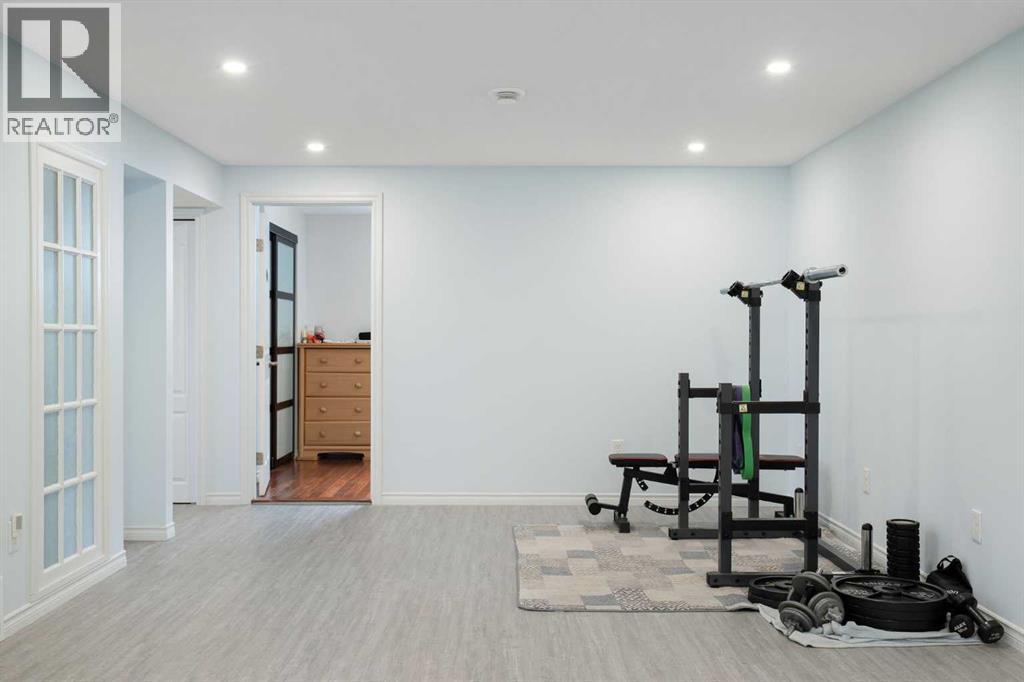 232 Silverview Way NW, Calgary, Alberta  T3B 3K3 - Photo 31 - A2295823