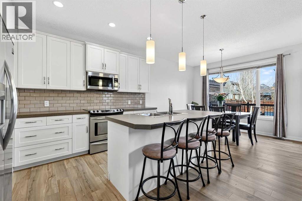 220 Auburn Glen Manor SE, Calgary, Alberta  T3M 0L2 - Photo 3 - A2297039