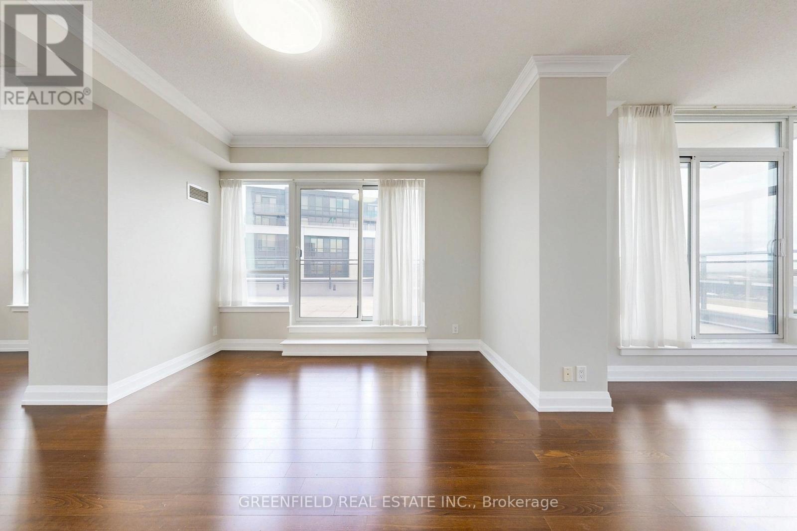 Lph03 - 55 De Boers Drive, Toronto, Ontario  M3J 0G5 - Photo 4 - W12938334