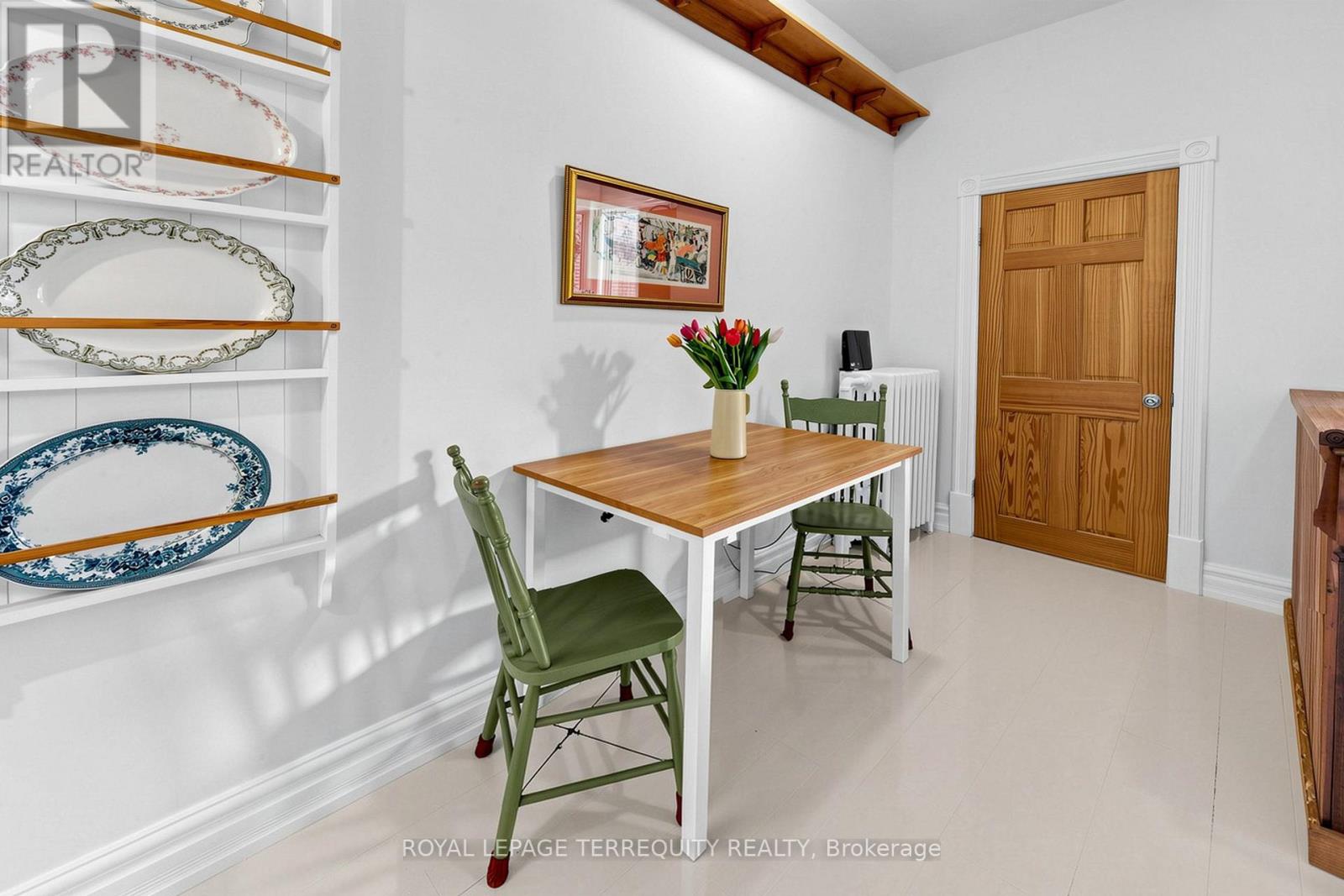 283 Pacific Avenue, Toronto, Ontario  M6P 2P8 - Photo 17 - W12938372