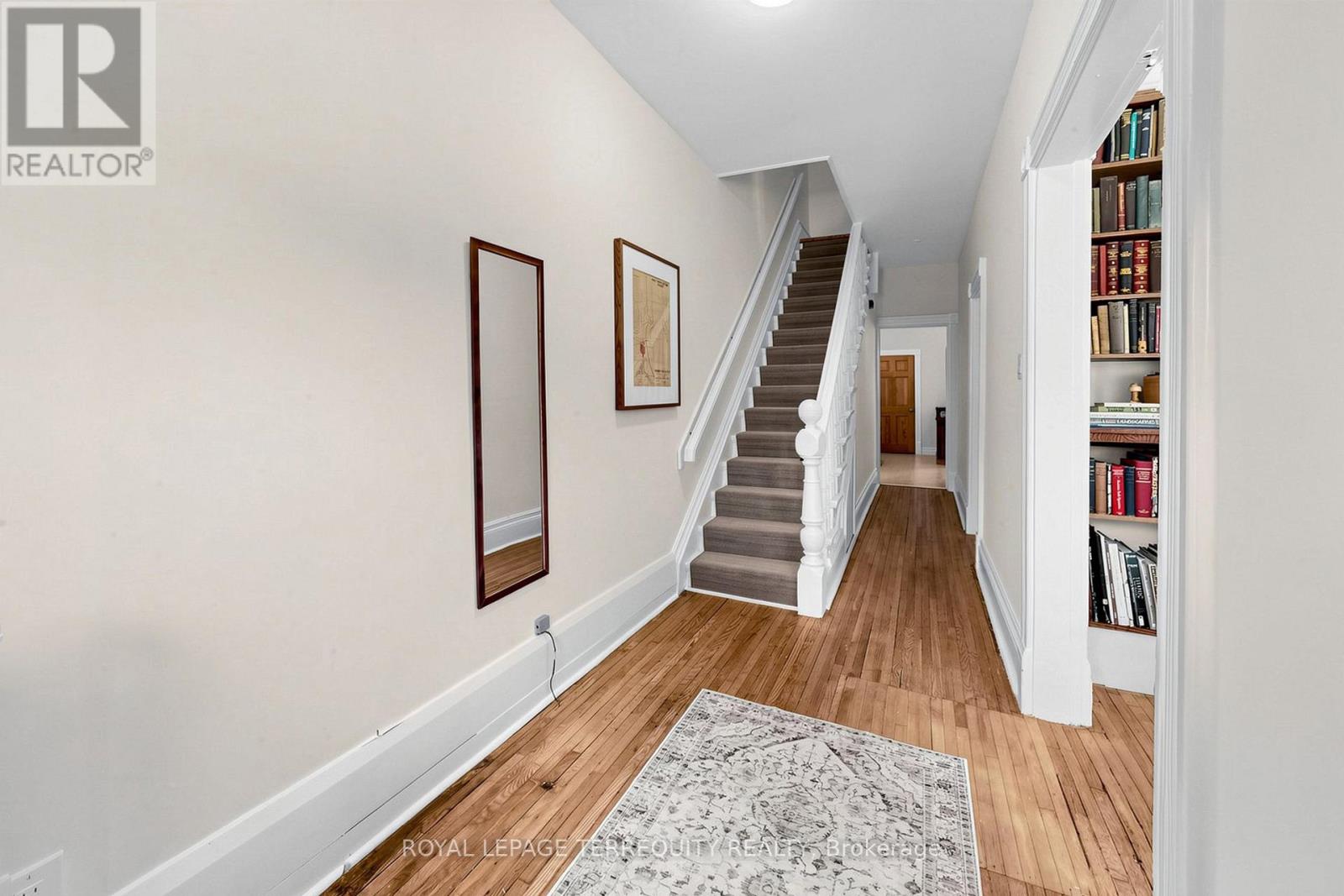 283 Pacific Avenue, Toronto, Ontario  M6P 2P8 - Photo 20 - W12938372