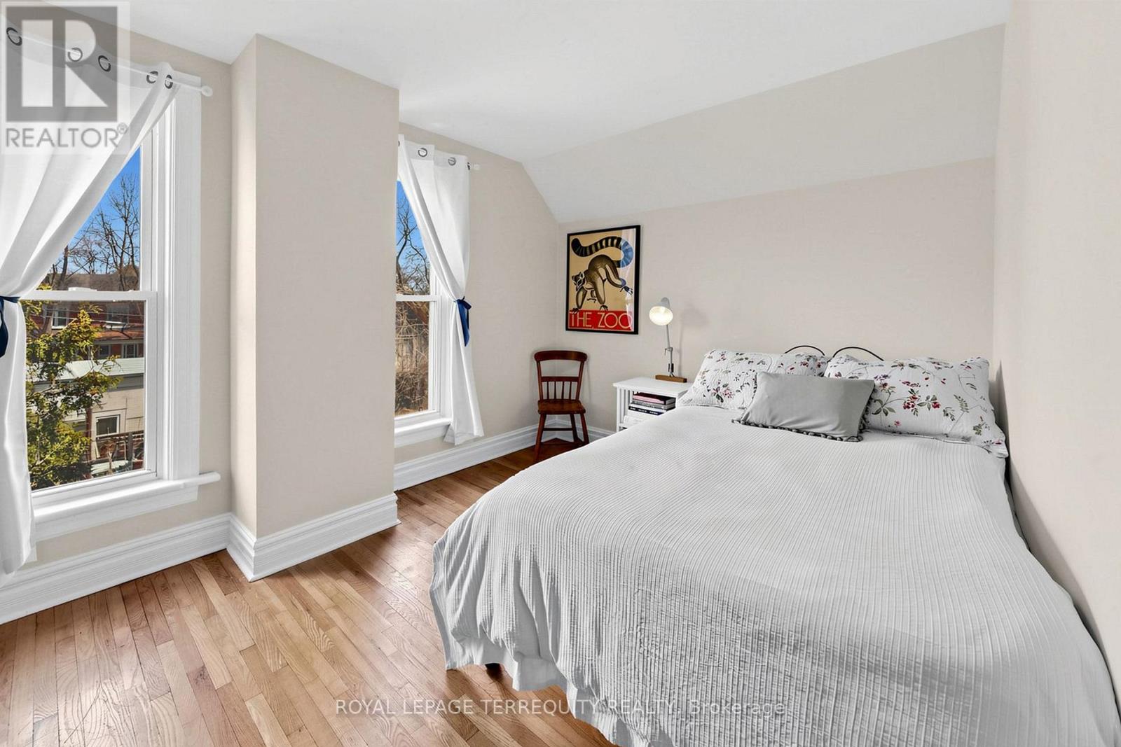 283 Pacific Avenue, Toronto, Ontario  M6P 2P8 - Photo 26 - W12938372