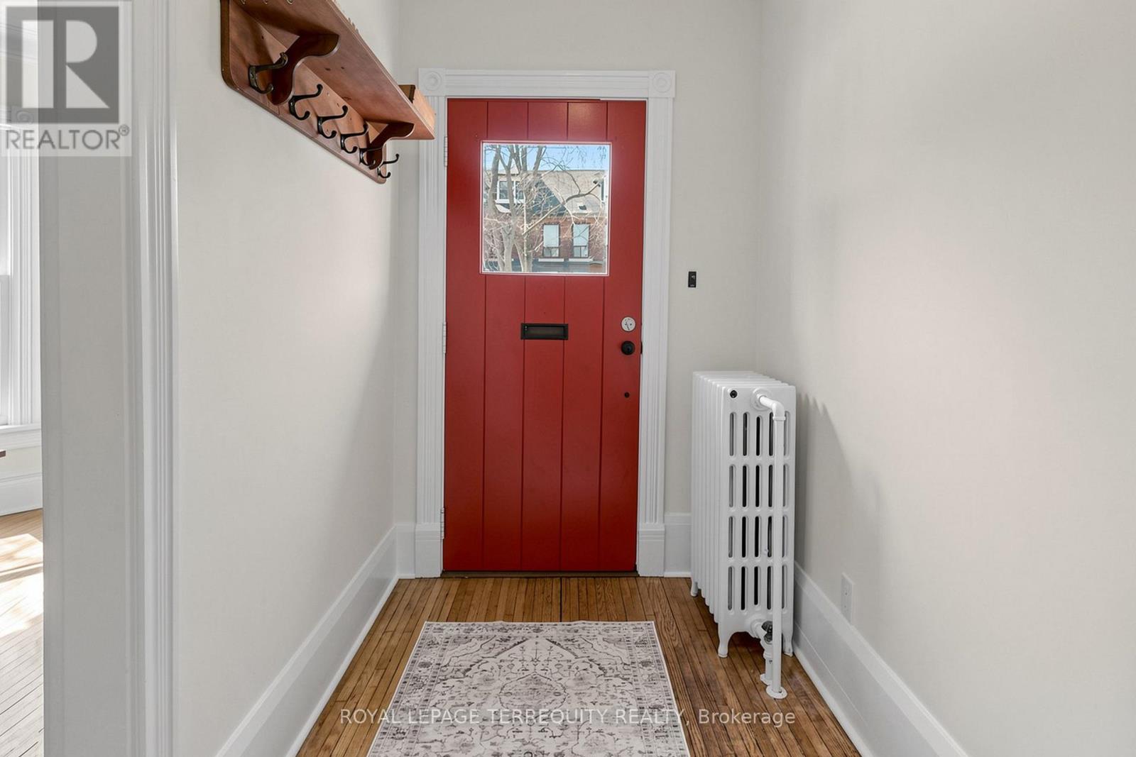 283 Pacific Avenue, Toronto, Ontario  M6P 2P8 - Photo 3 - W12938372