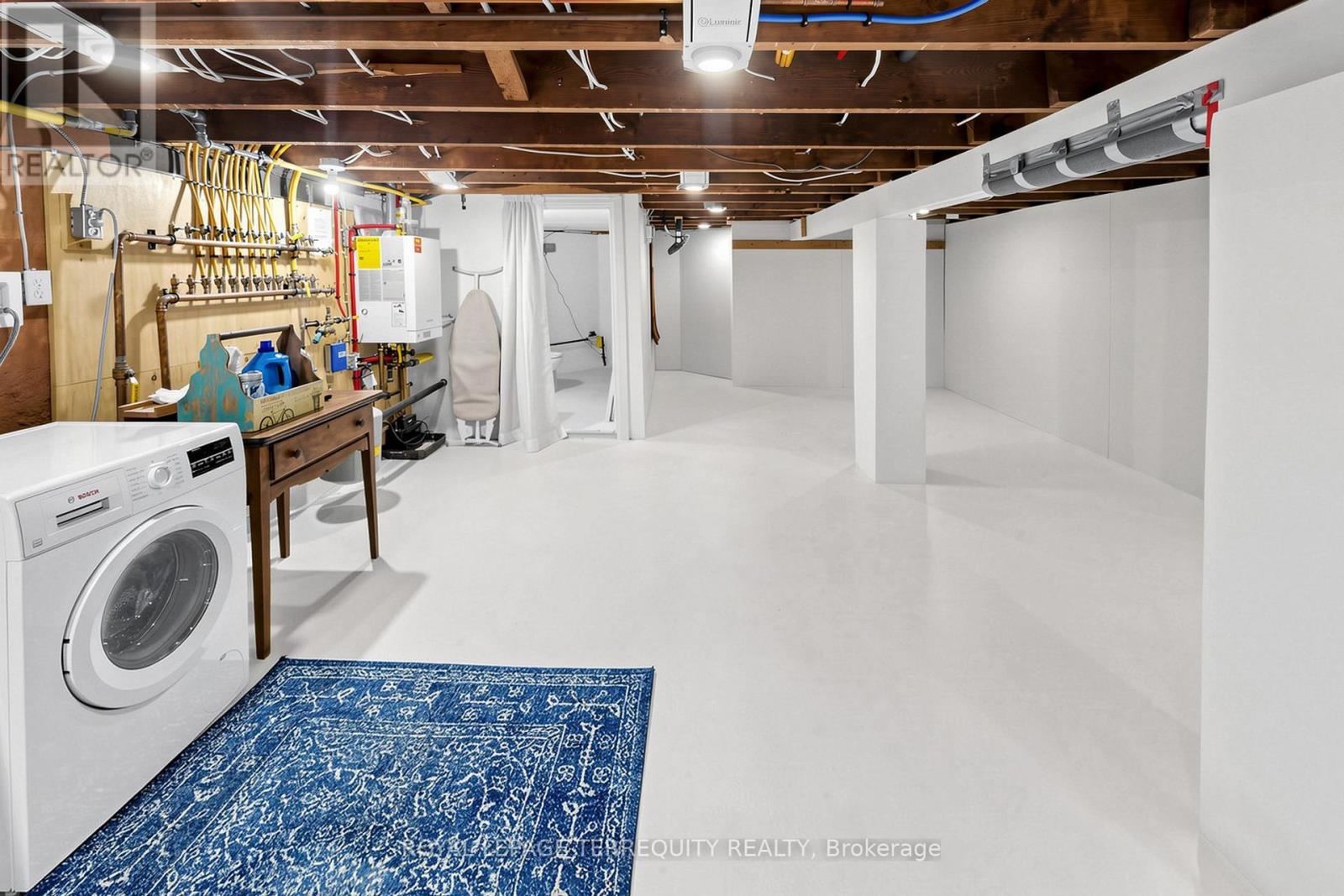 283 Pacific Avenue, Toronto, Ontario  M6P 2P8 - Photo 34 - W12938372