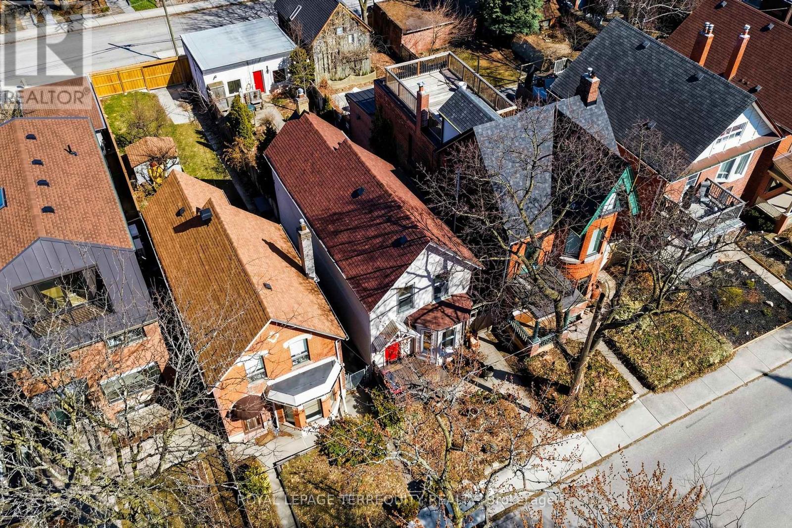 283 Pacific Avenue, Toronto, Ontario  M6P 2P8 - Photo 49 - W12938372