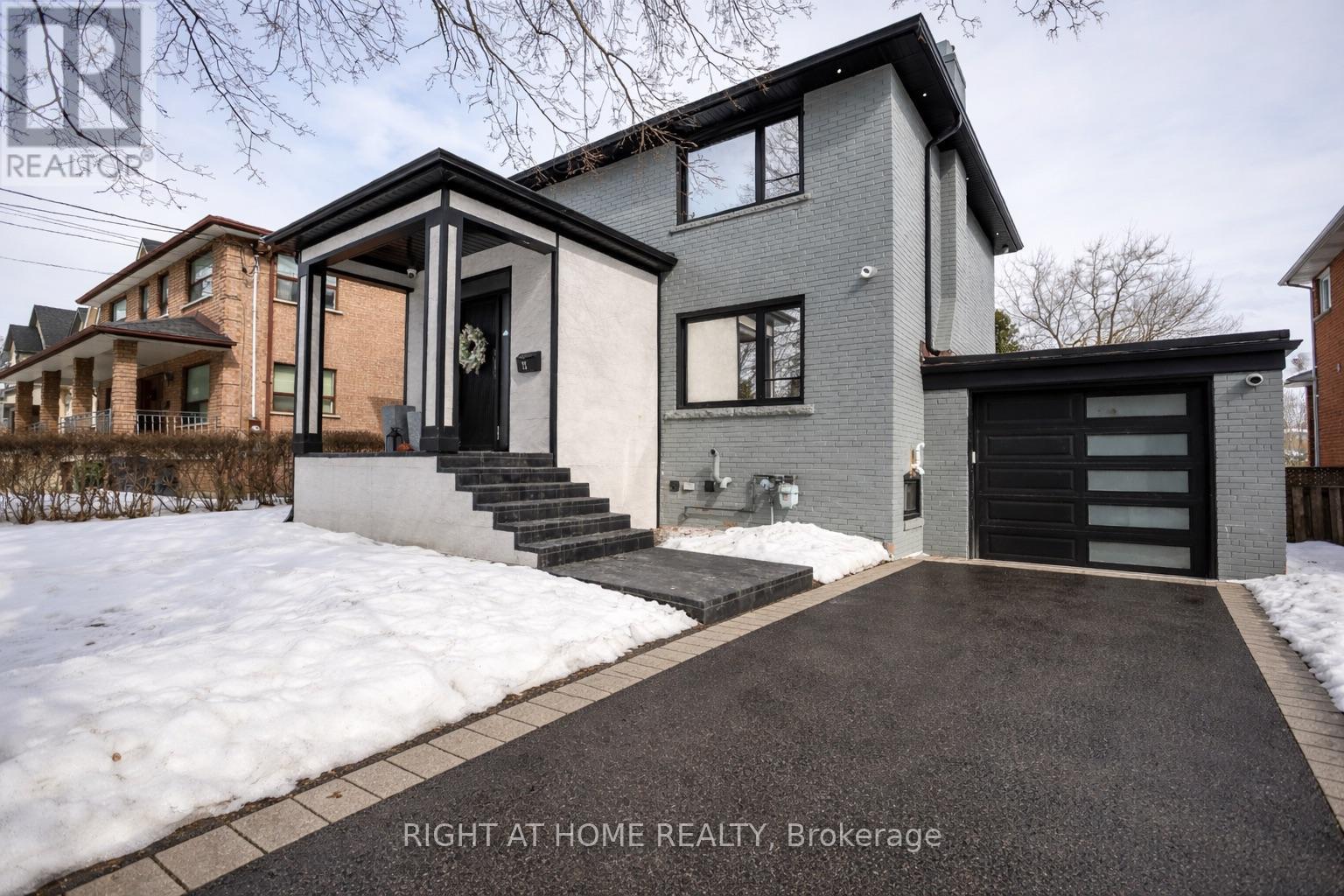 11 SPARTA ROAD, Toronto, Ontario