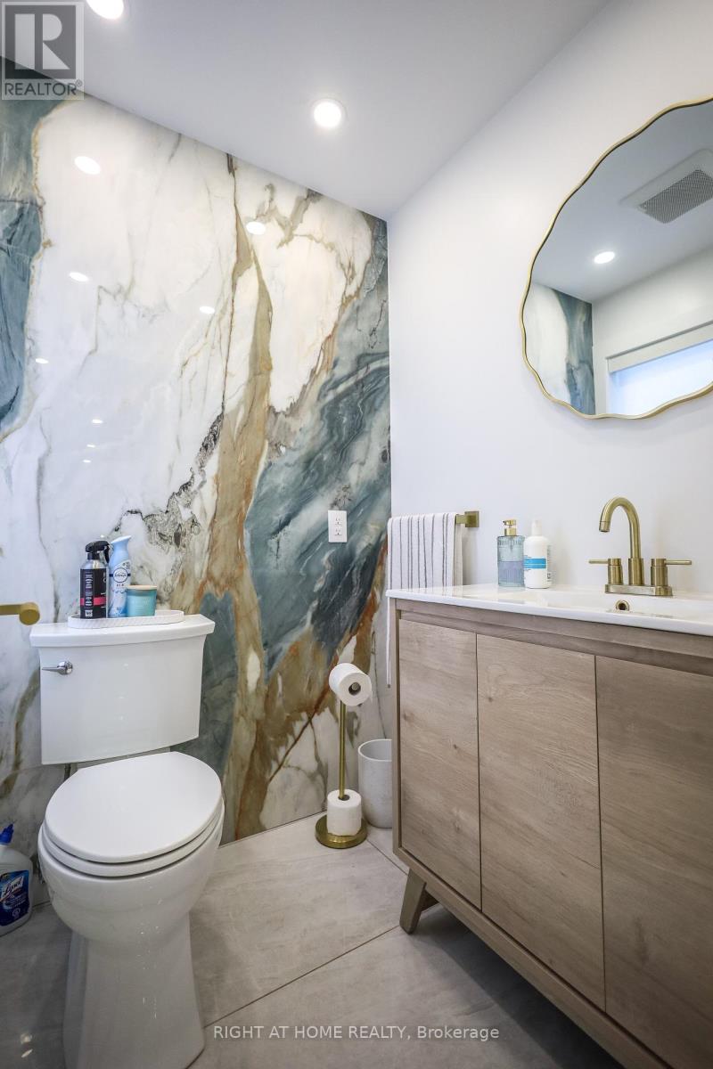 11 Sparta Road, Toronto, Ontario  M6L 2M4 - Photo 17 - W12938398