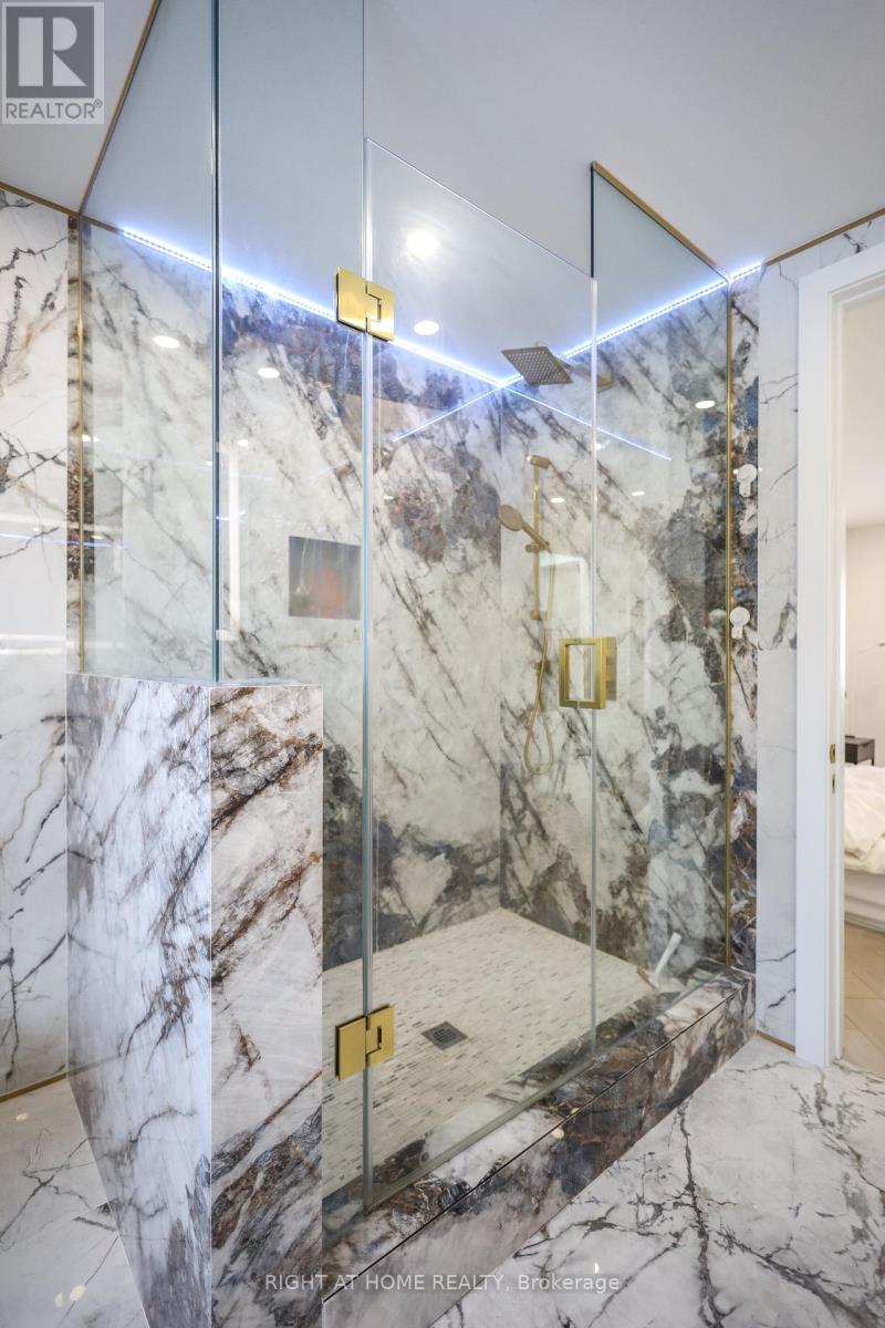 11 Sparta Road, Toronto, Ontario  M6L 2M4 - Photo 23 - W12938398