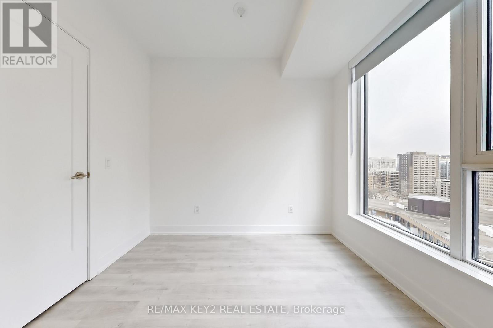 1705 - 60 Central Park Roadway, Toronto, Ontario  M9A 0E6 - Photo 17 - W12938416