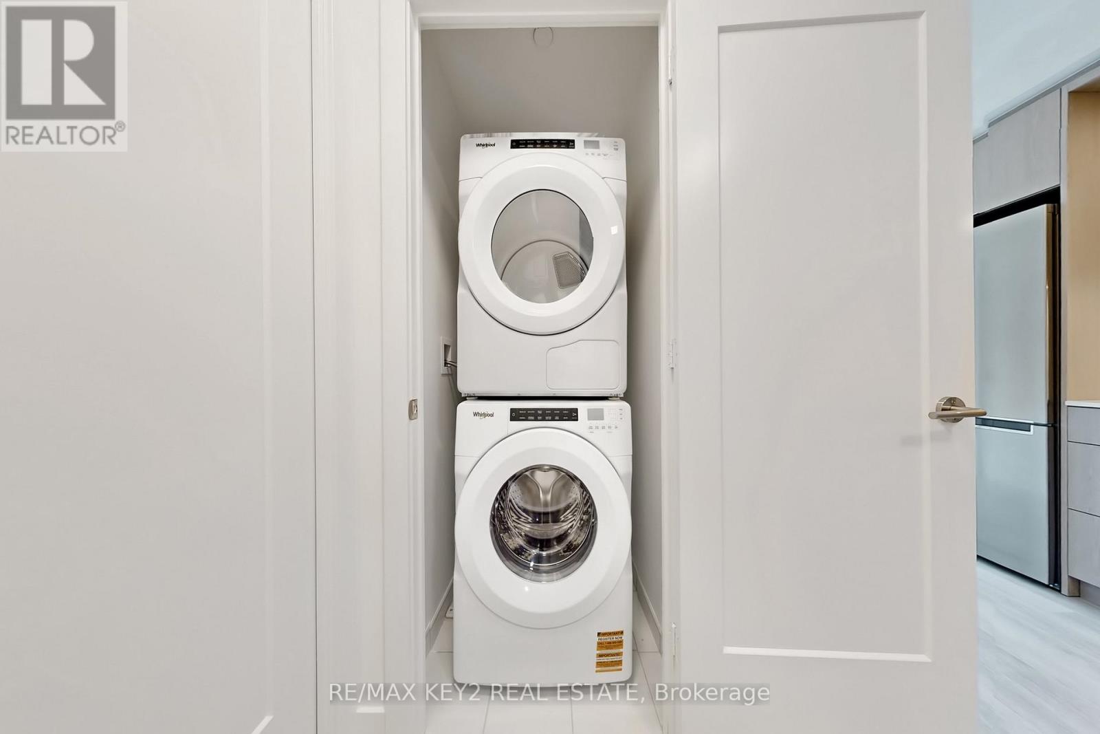 1705 - 60 Central Park Roadway, Toronto, Ontario  M9A 0E6 - Photo 22 - W12938416