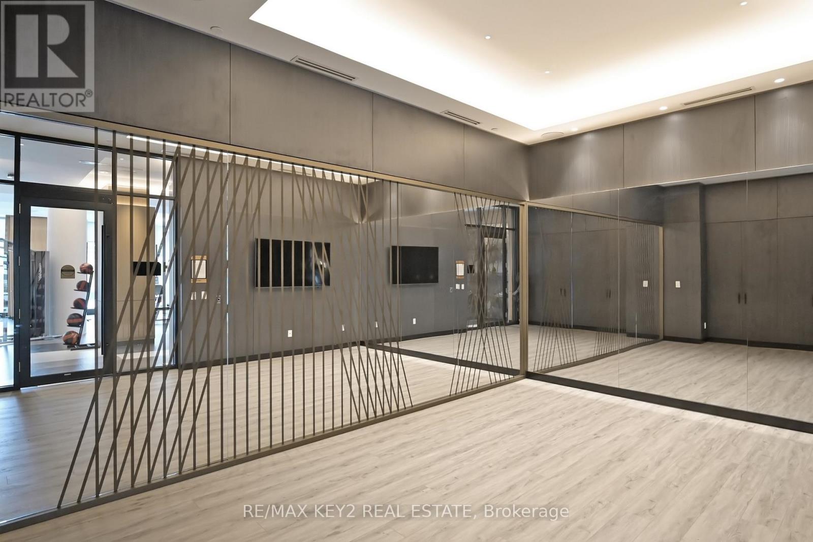 1705 - 60 Central Park Roadway, Toronto, Ontario  M9A 0E6 - Photo 30 - W12938416