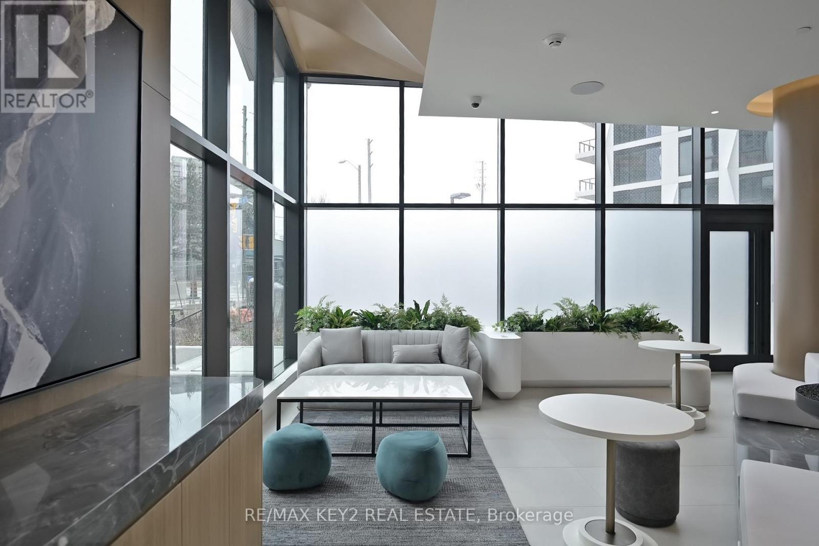 1705 - 60 Central Park Roadway, Toronto, Ontario  M9A 0E6 - Photo 38 - W12938416