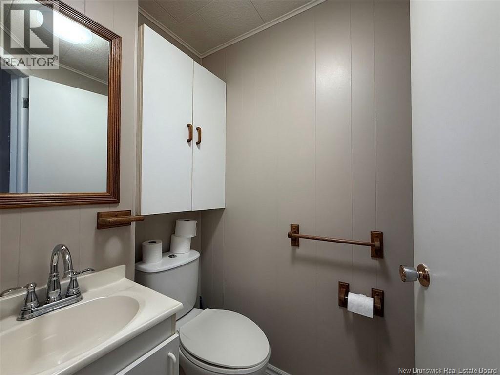 49 St-Jean Street, Edmundston, New Brunswick  E3V 1C7 - Photo 14 - NB136132