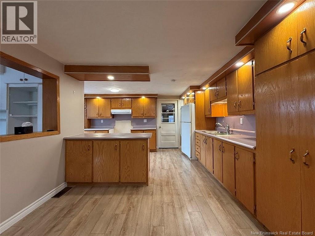 49 St-Jean Street, Edmundston, New Brunswick  E3V 1C7 - Photo 5 - NB136132