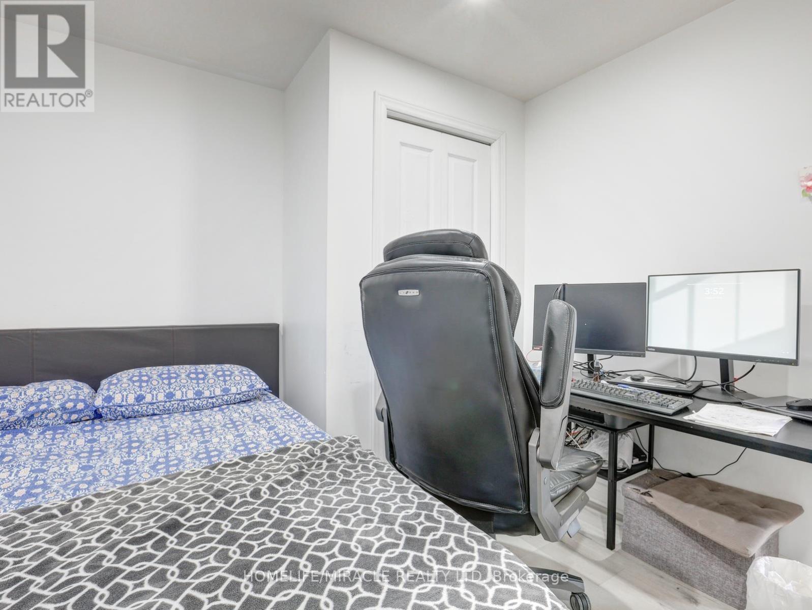 584 Pinery Trail, Waterloo, Ontario  N2V 2Y3 - Photo 45 - X12938370