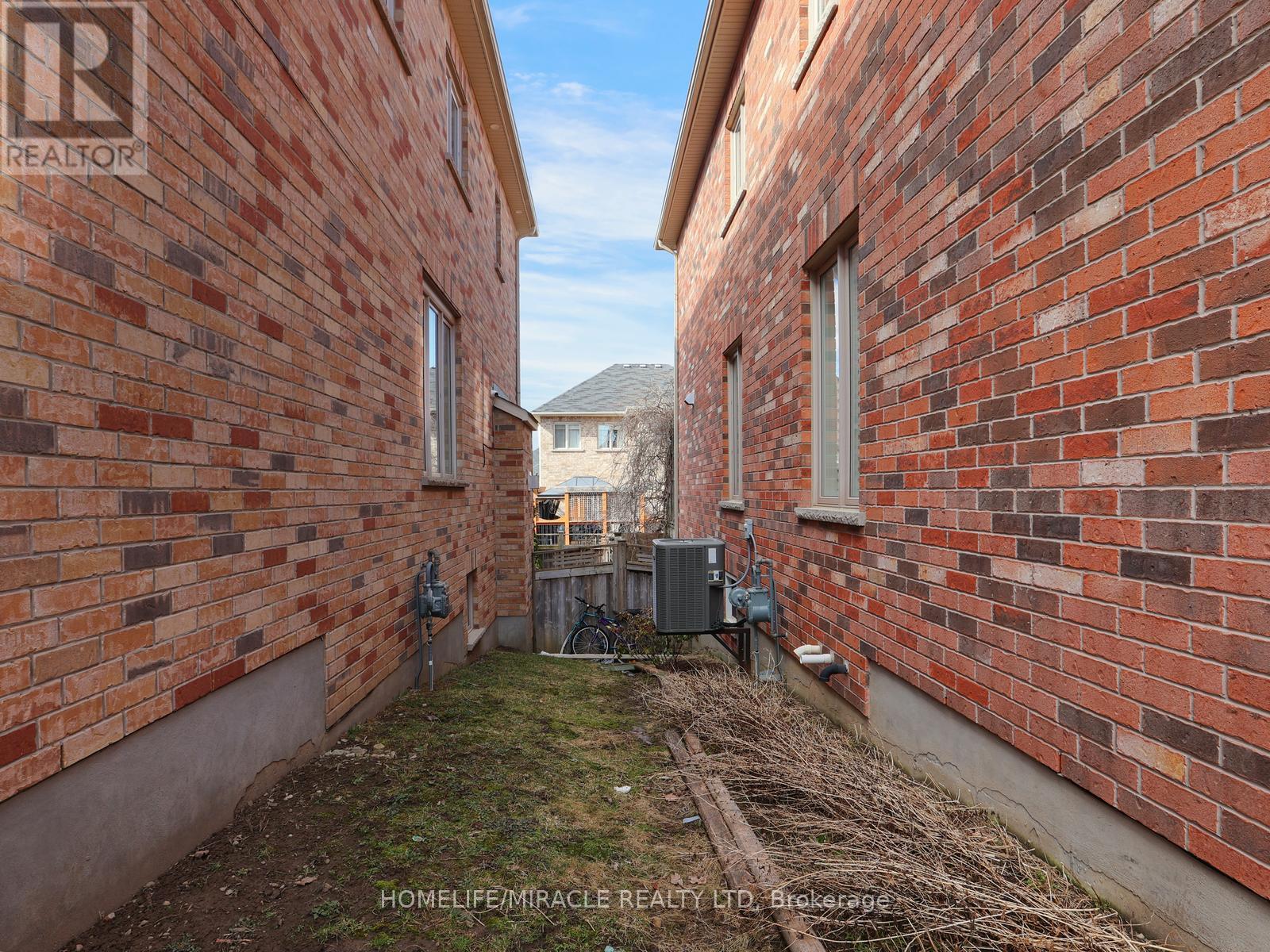 584 Pinery Trail, Waterloo, Ontario  N2V 2Y3 - Photo 50 - X12938370