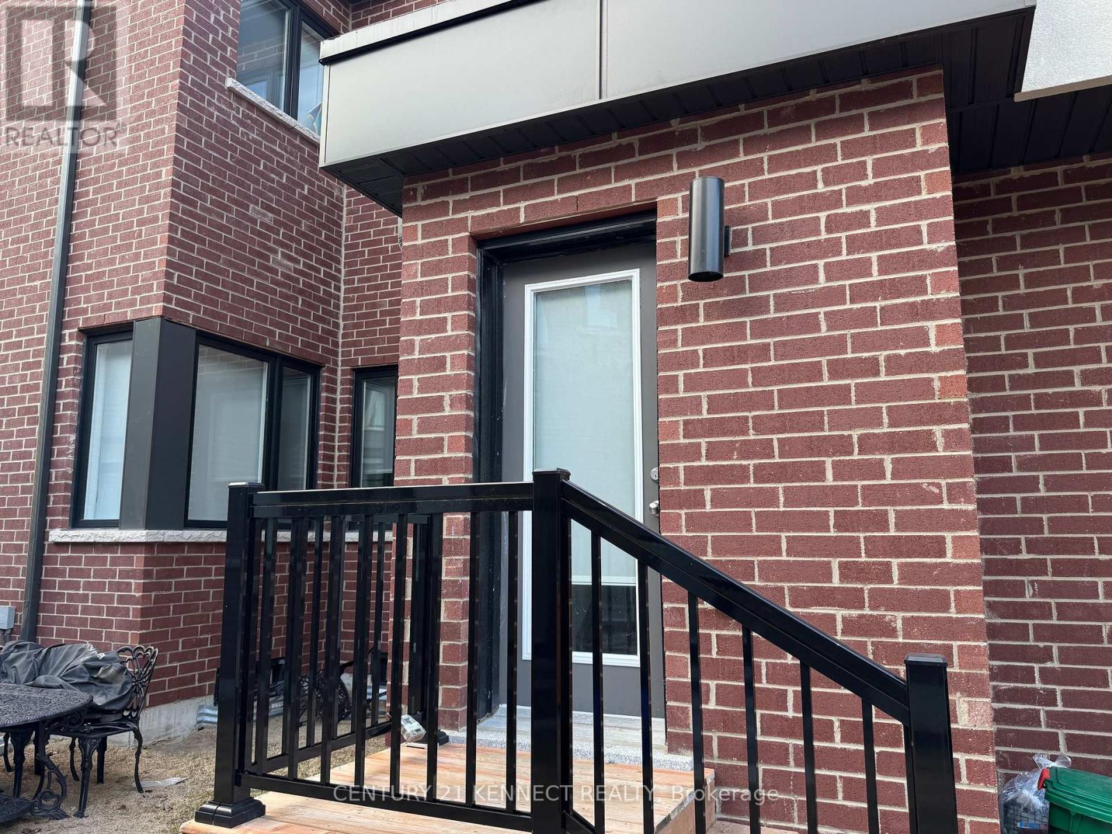 (Coach House) - 35 Golden Fern Street, Markham, Ontario  L6B 0V5 - Photo 3 - N12732416