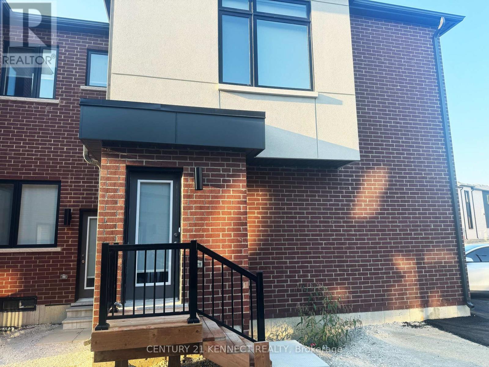 (Coach House) - 35 Golden Fern Street, Markham, Ontario  L6B 0V5 - Photo 2 - N12732416