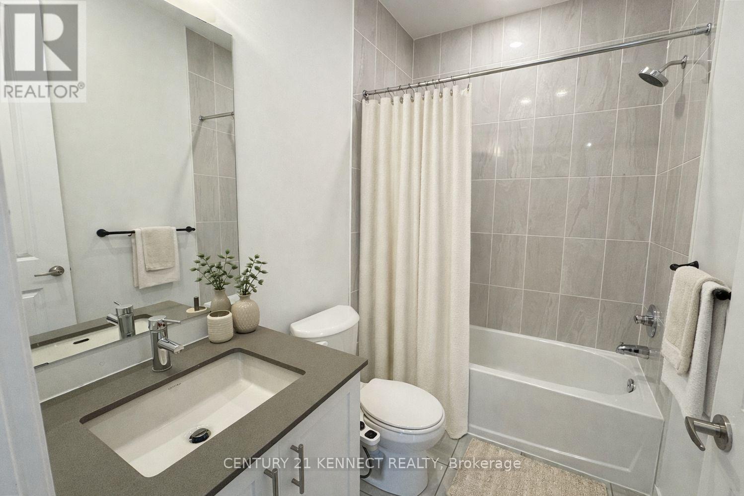 (Coach House) - 35 Golden Fern Street, Markham, Ontario  L6B 0V5 - Photo 8 - N12732416