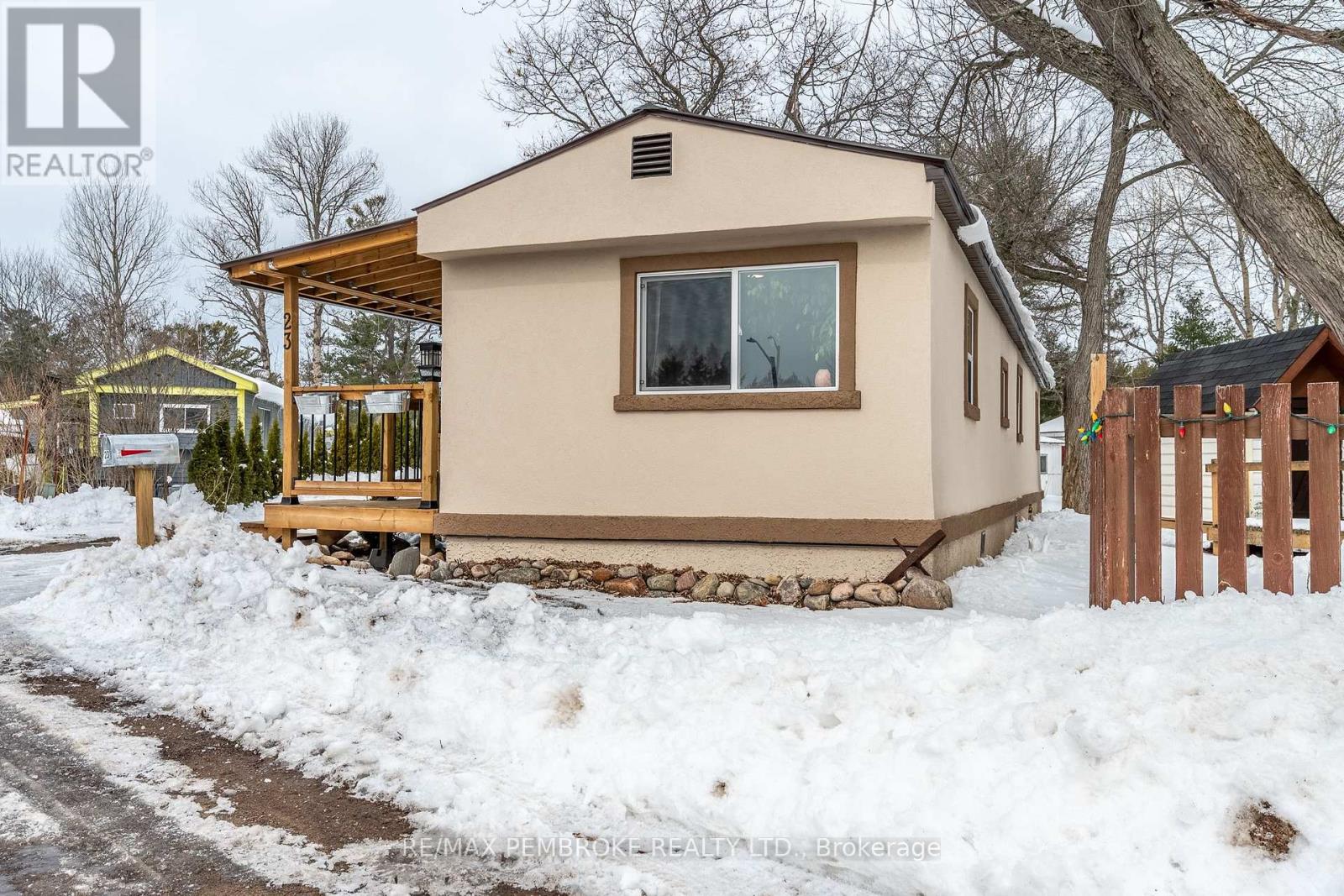 23 Pinehurst Estates, Petawawa, Ontario  K8H 2H2 - Photo 40 - X12926276