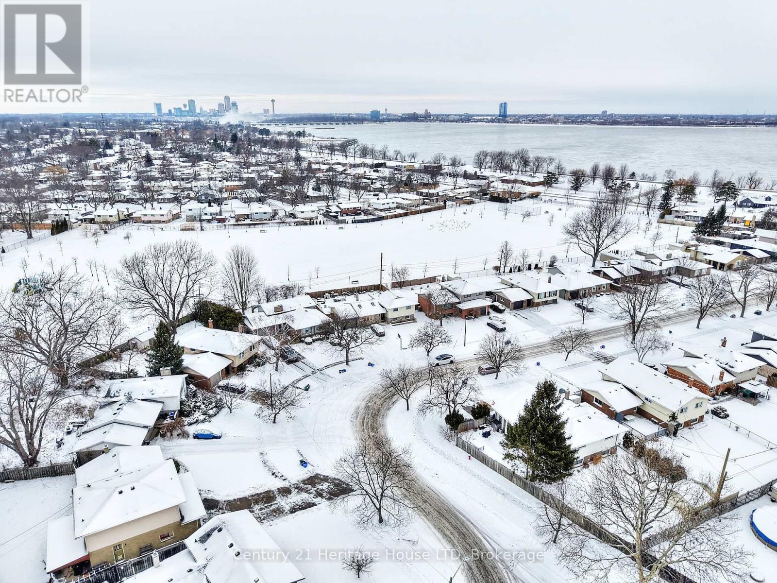 3112 Ussher Street, Niagara Falls, Ontario  L2G 6M2 - Photo 33 - X12894682