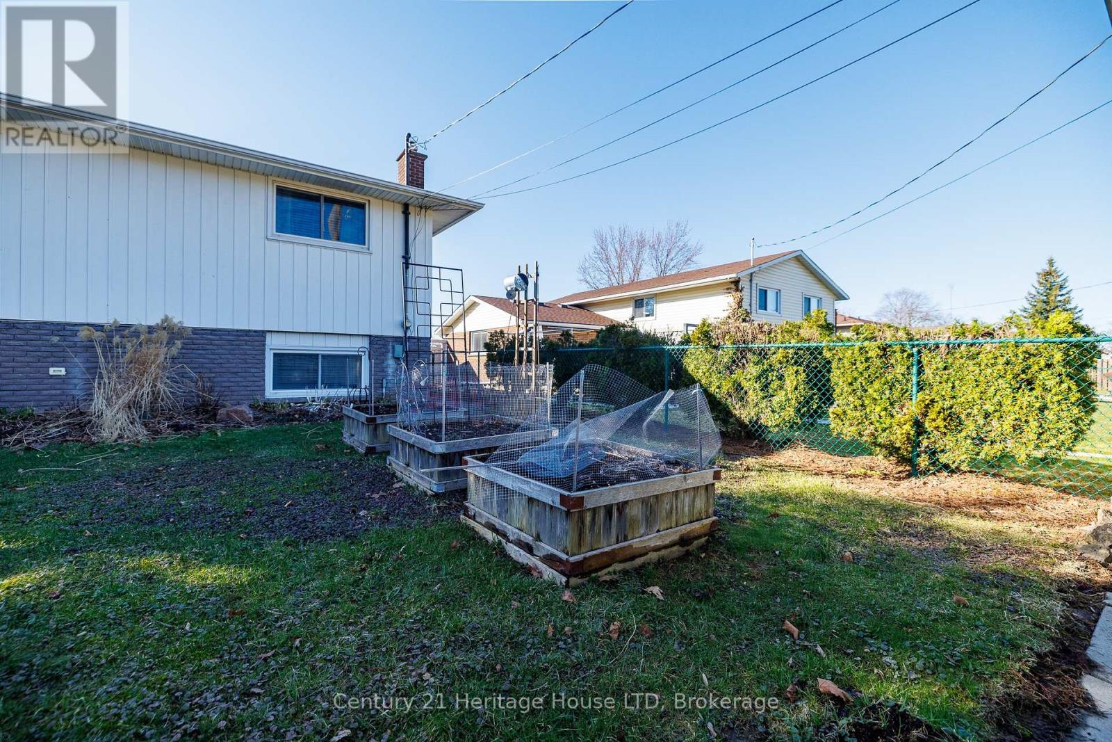 3112 Ussher Street, Niagara Falls, Ontario  L2G 6M2 - Photo 43 - X12894682