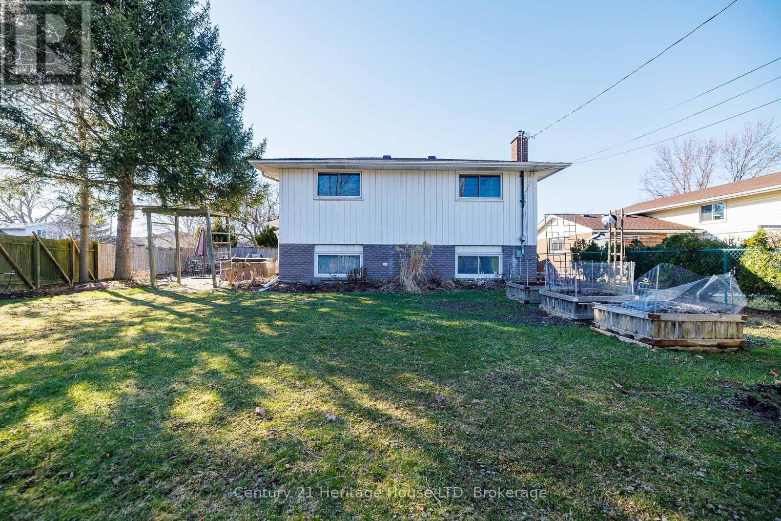 3112 Ussher Street, Niagara Falls, Ontario  L2G 6M2 - Photo 42 - X12894682