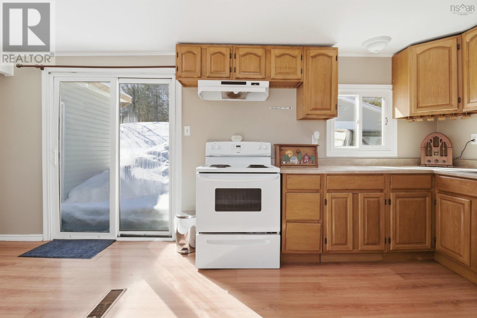8252 Highway 1, Ardoise, Nova Scotia  B0N 1Z0 - Photo 9 - 202603865