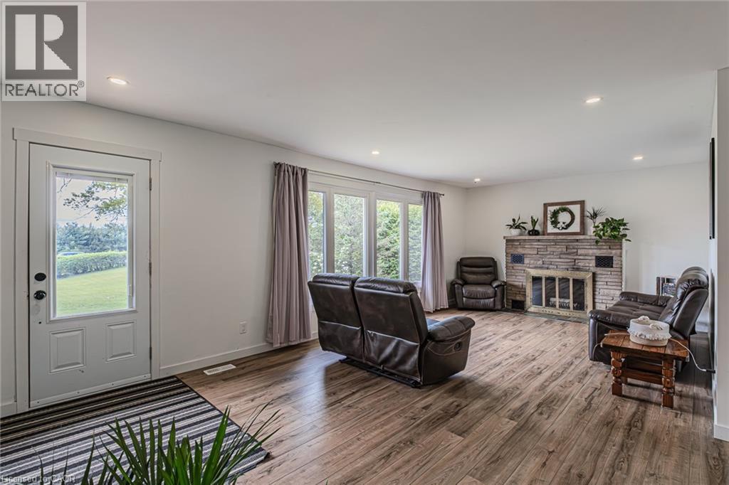 2364 Windham West Quarterline Road W, Simcoe, Ontario  N3Y 4J9 - Photo 3 - 40815323