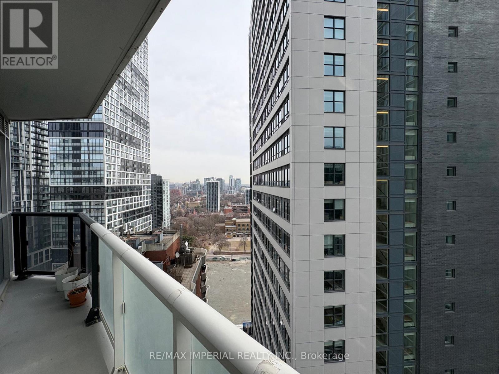 2002 - 77 Mutual Street, Toronto, Ontario  M5B 0B9 - Photo 15 - C12795818