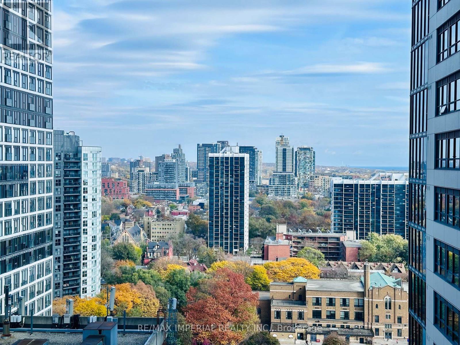 2002 - 77 MUTUAL STREET, Toronto, Ontario