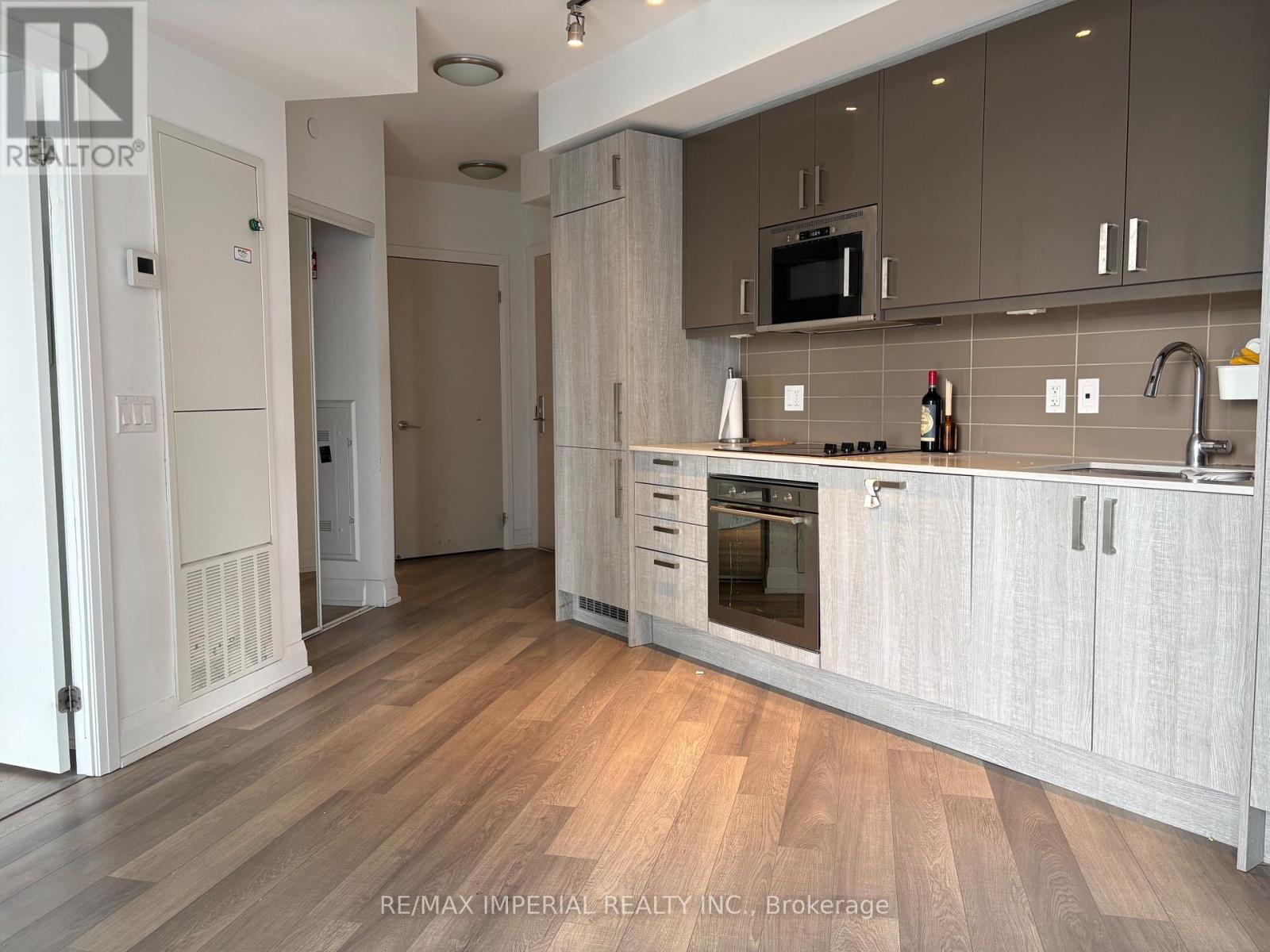 2002 - 77 Mutual Street, Toronto, Ontario  M5B 0B9 - Photo 3 - C12795818