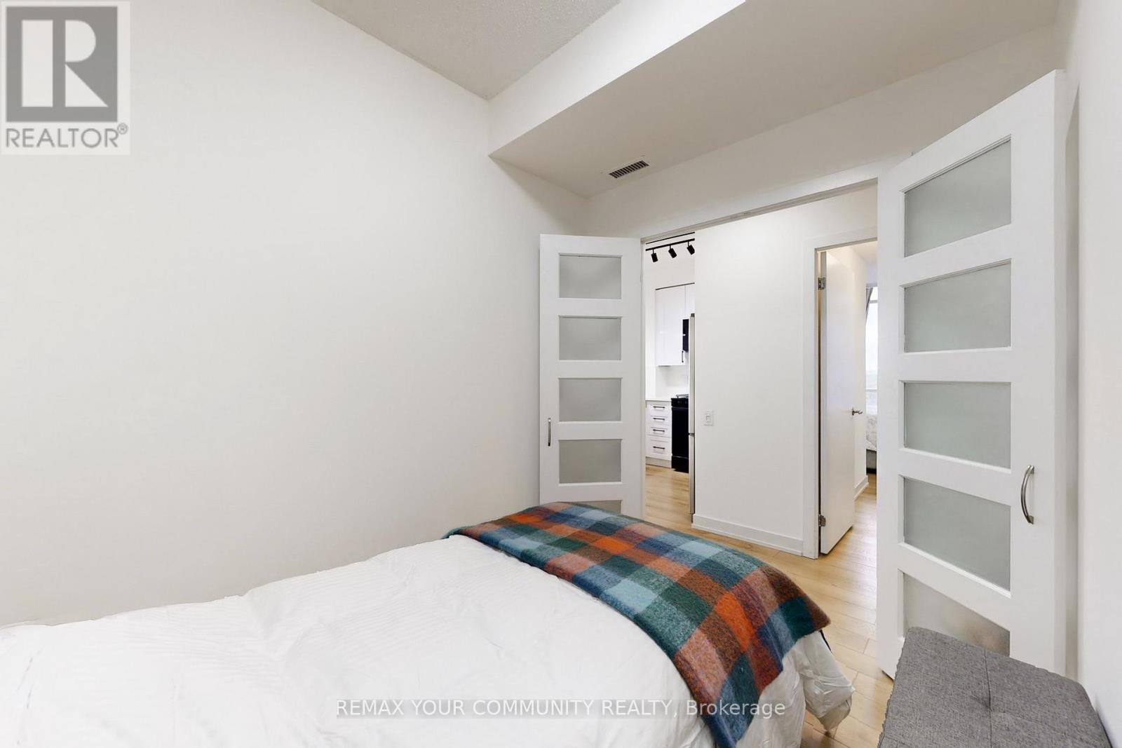 1602 - 30 Canterbury Place, Toronto, Ontario  M2N 0B9 - Photo 24 - C12892342