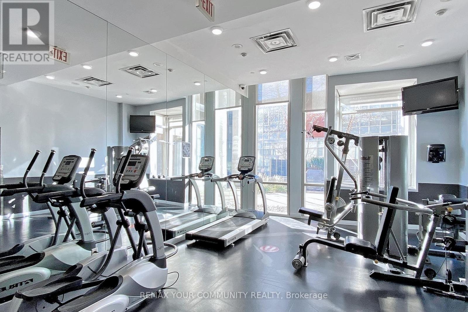 1602 - 30 Canterbury Place, Toronto, Ontario  M2N 0B9 - Photo 32 - C12892342