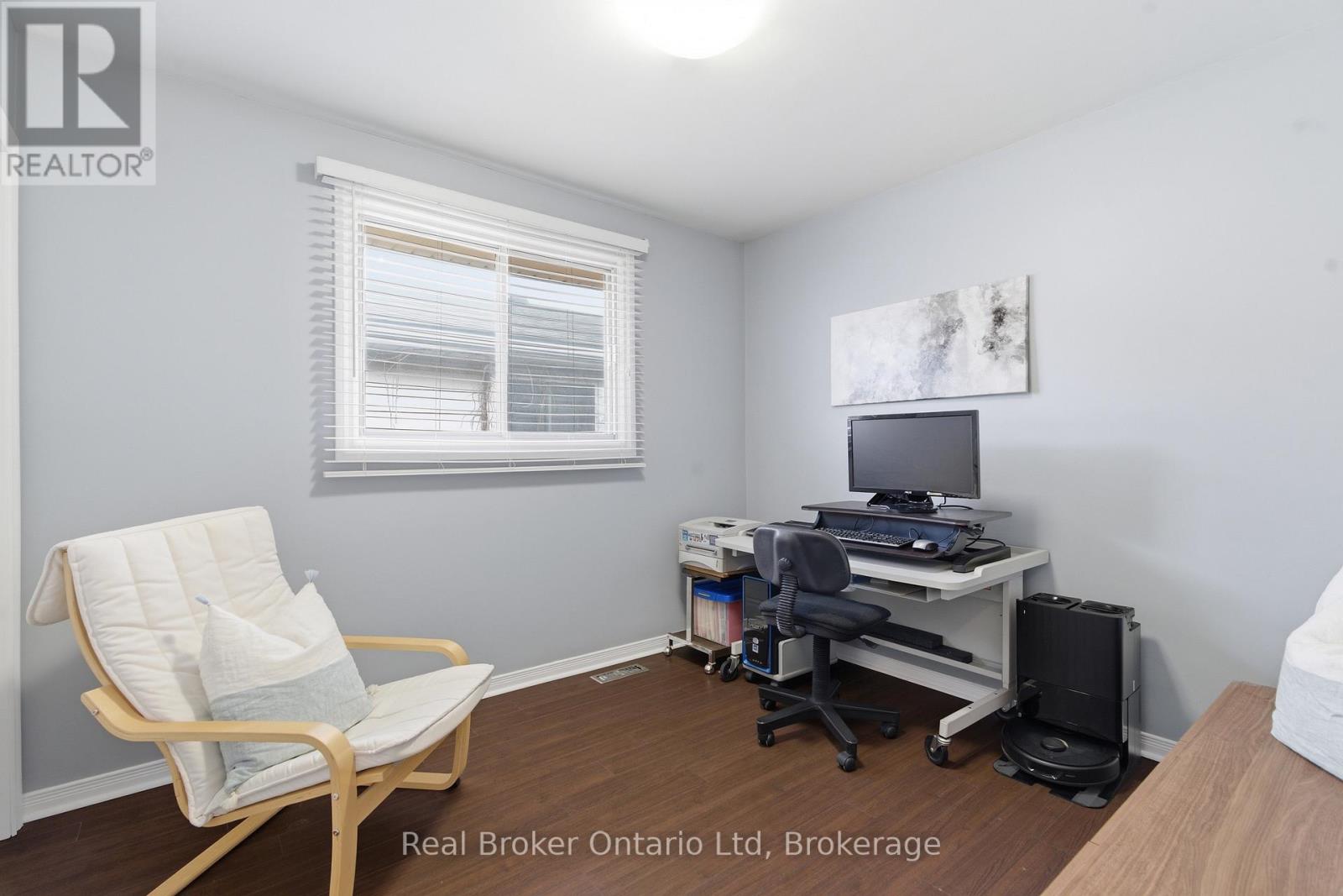 10 Brookside Crescent, Kitchener, Ontario  N2N 1H1 - Photo 10 - X12938508