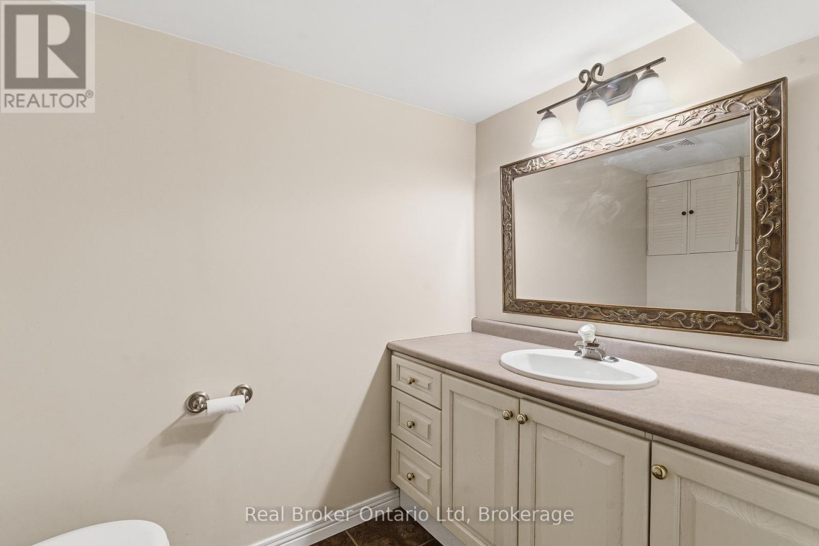 10 Brookside Crescent, Kitchener, Ontario  N2N 1H1 - Photo 21 - X12938508